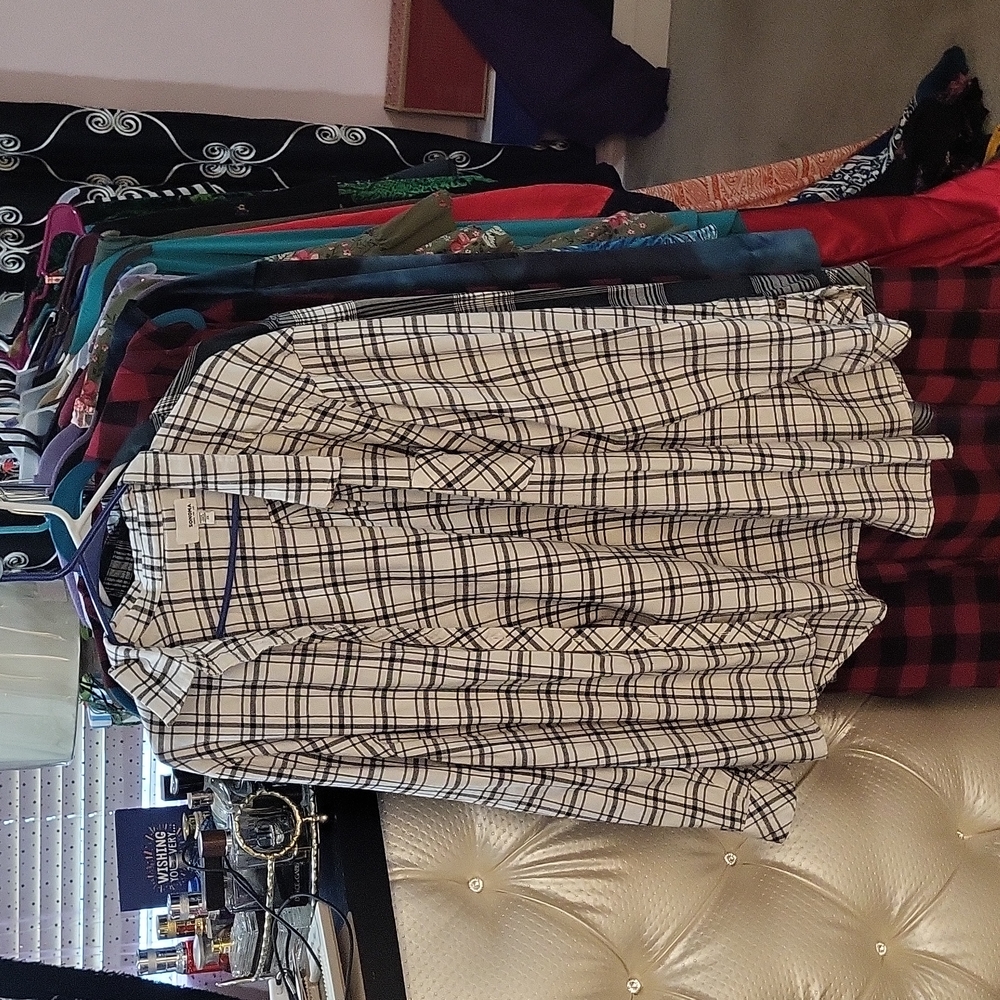 Plaid top